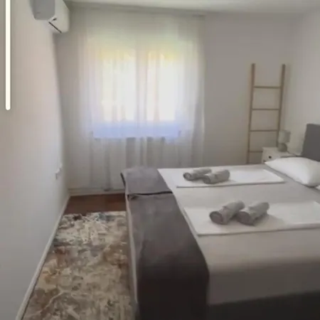 Nicole Apartment *